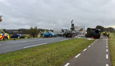 Meerdere mensen bekneld na ongeval met 5 voertuigen op N348 - RTV Oost