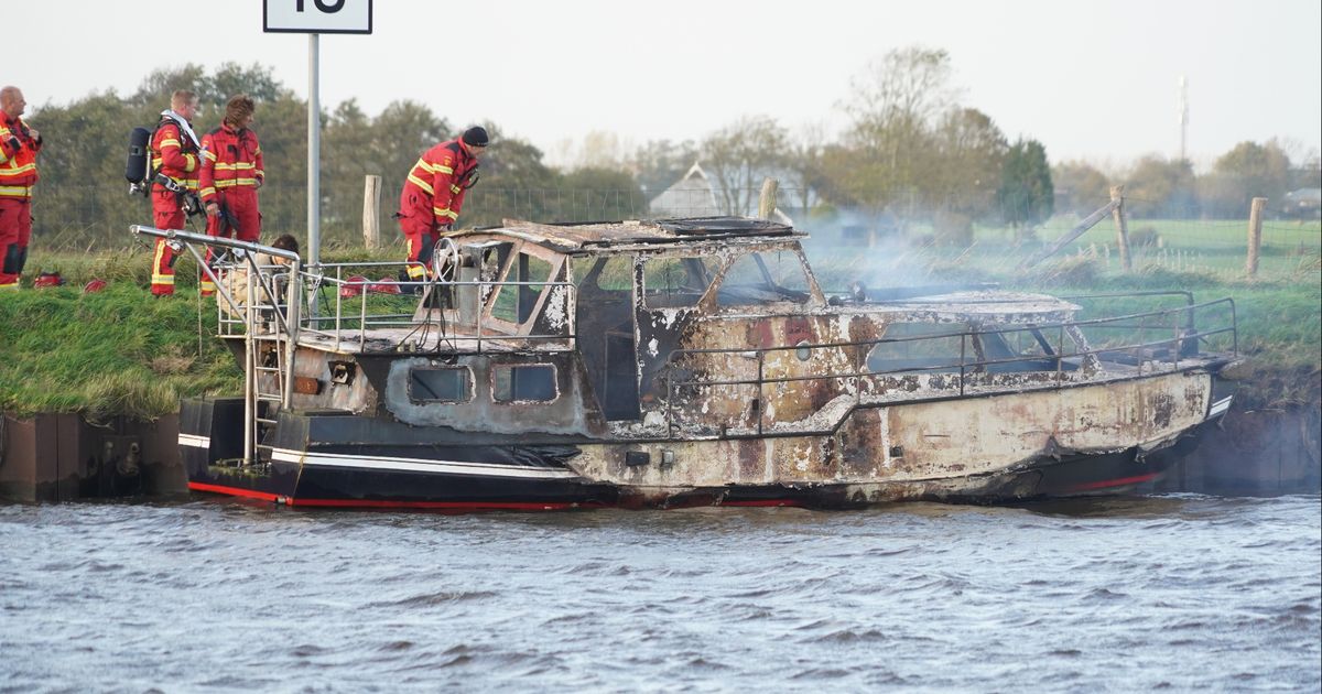 112-nieuws: N366 bij Alteveer is weer open na ongeluk met meerdere auto's - RTV Noord