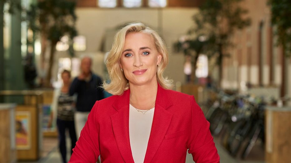 Eva Jinek maakt eindejaarsspecial van haar talkshow