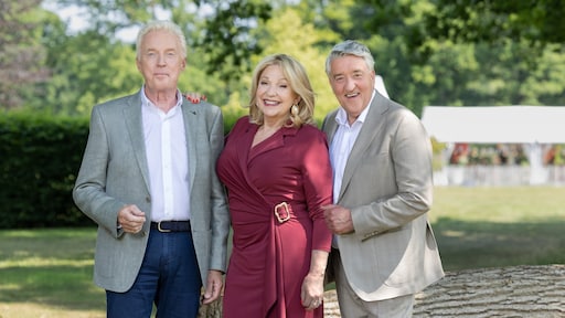 Dit zijn de tien thuisbakkers die de tent op stelten zetten in Heel Holland Bakt 2025