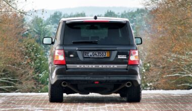 Ze overleefden explosies, crashes en chaos – en nu kun jij deze ‘Fast & Furious’-auto’s kopen