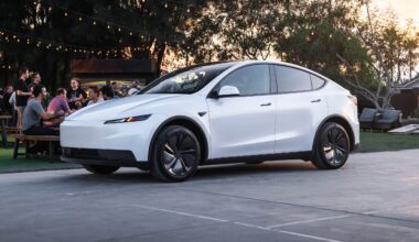 Tesla komt ineens met allergoedkoopste Model Y ooit