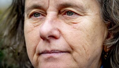 Jeroen Pauw pakt Marjolein Faber hard aan in takshow