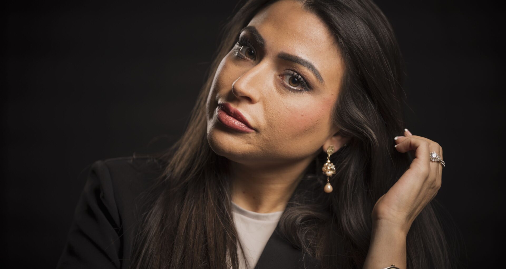 Lale Gül over afkeer diversiteitsbeleid: 'Woke onder jongeren scheldwoord'