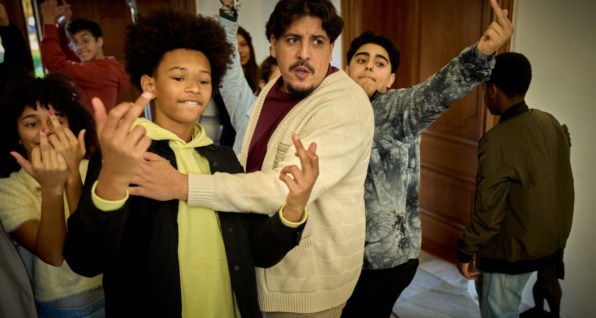 Bikkelharde Tonnano als Nordin opeens rijkeluiszoontje voor de klas