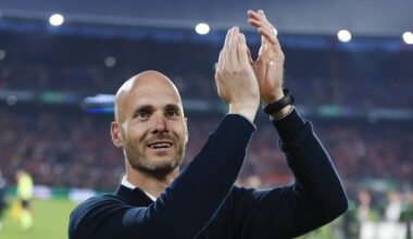 Simonis prijst Go Ahead-selectie: 'Helft kan bij Wolfsburg mee'