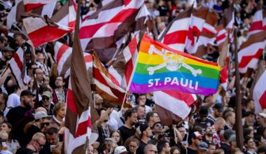 Antifa wil meer linkse sfeeracties in Nederlandse voetbalstadions: 'Hoe gaaf is dit'