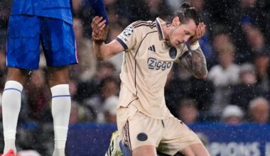 Fans bij Chelsea - Ajax zingen massaal heel pijnlijk spreekkoor over Wout Weghorst