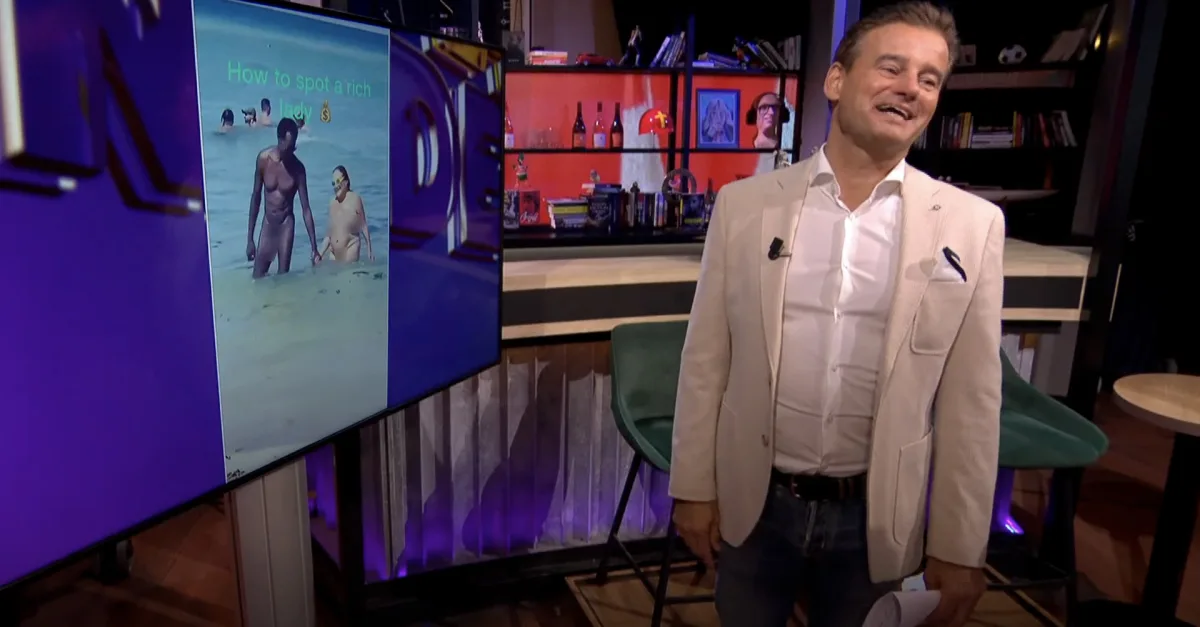 In de Wandelgangen: Wilfred Genee probeert het scherm van Merel Eksitpoll te gebruiken...