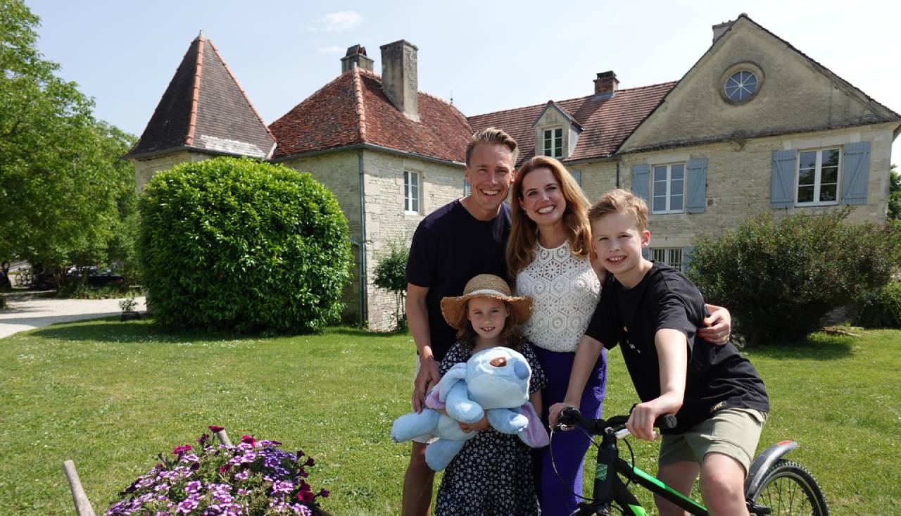 Zes Nederlandse stellen bouwen aan hun Franse droom in Kasteel Gekocht, Wat Nu?