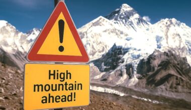 Waarschuwingsborden bij Mount Everest moeten voorkomen dat wandelaars opnieuw in de problemen komen