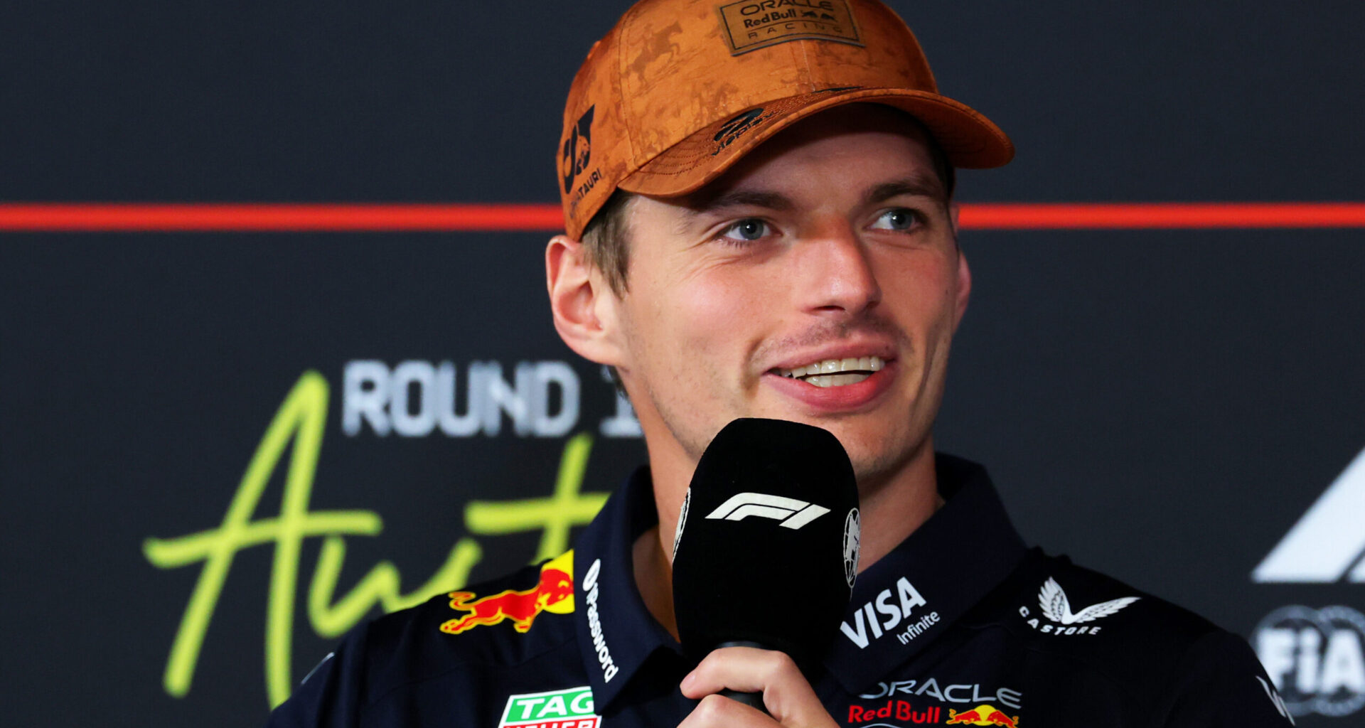 Verstappen grapt: 'Met mijn vader als teambaas zouden er bij McLaren geen regels zijn'