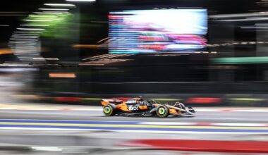 Piastri bovenaan in door rode vlaggen geplaagde tweede F1-training Singapore