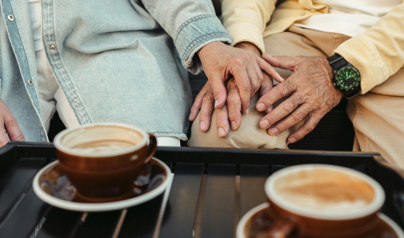 Janine (43) droeg in haar jeugd de zorg voor haar depressieve ouders