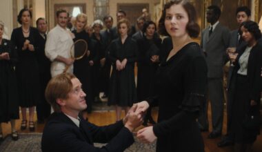 'Fackham Hall' steekt op hilarische wijze de draak met 'Downton Abbey'
