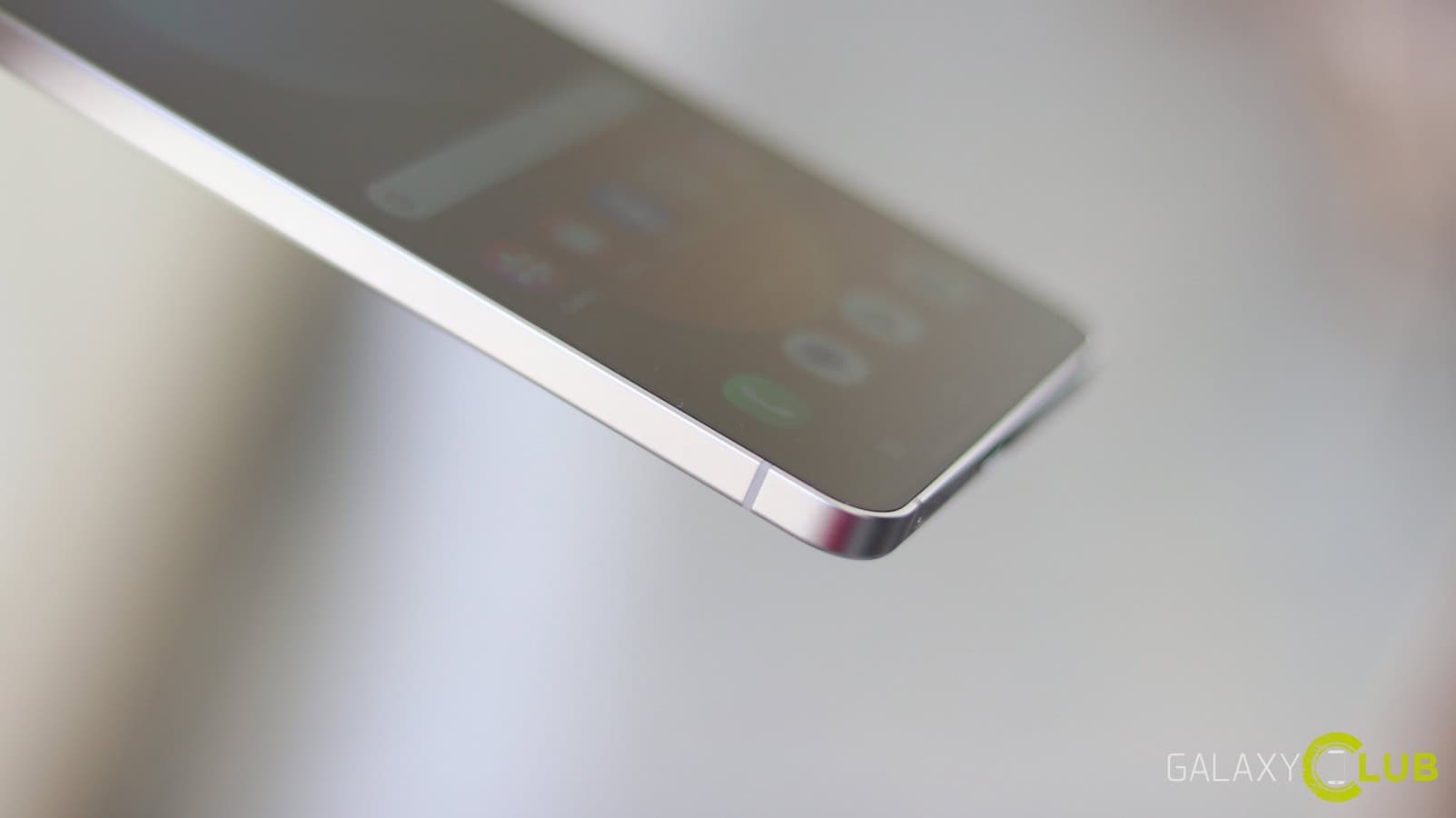 Samsung Galaxy S26 Edge mogelijk toch niet geschrapt
