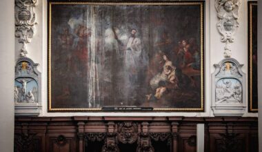 Restauratie stoomt dertien enorme schilderijen in Mechelse kerk klaar voor 500 jaar Margareta: “Een van de rijkste barokmeesterwerken”