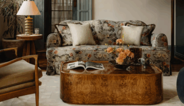 Franjes, donker hout en dierenprints kleuren de woontrends van dit seizoen