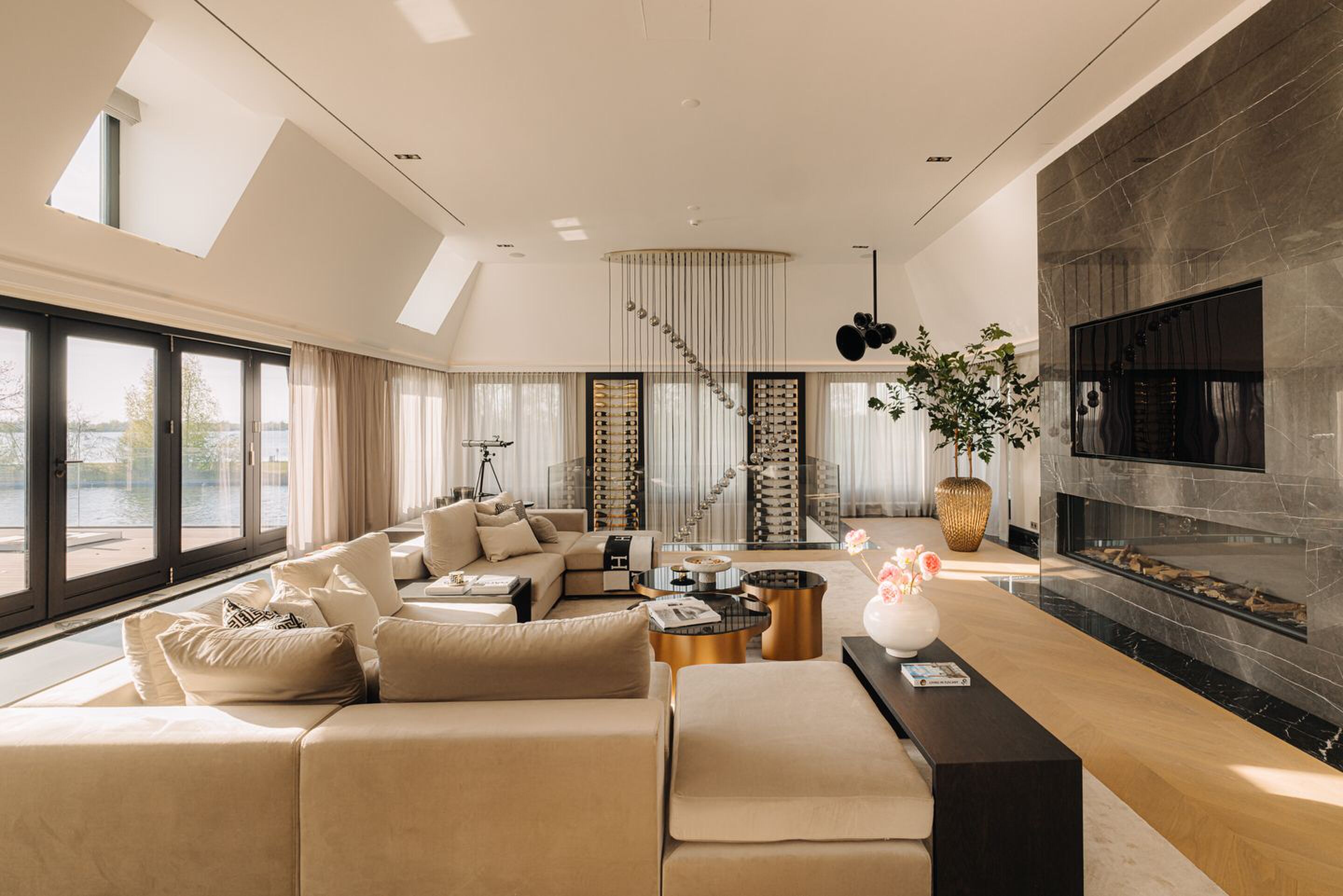 De duurste villa van Nederland in Vinkeveen