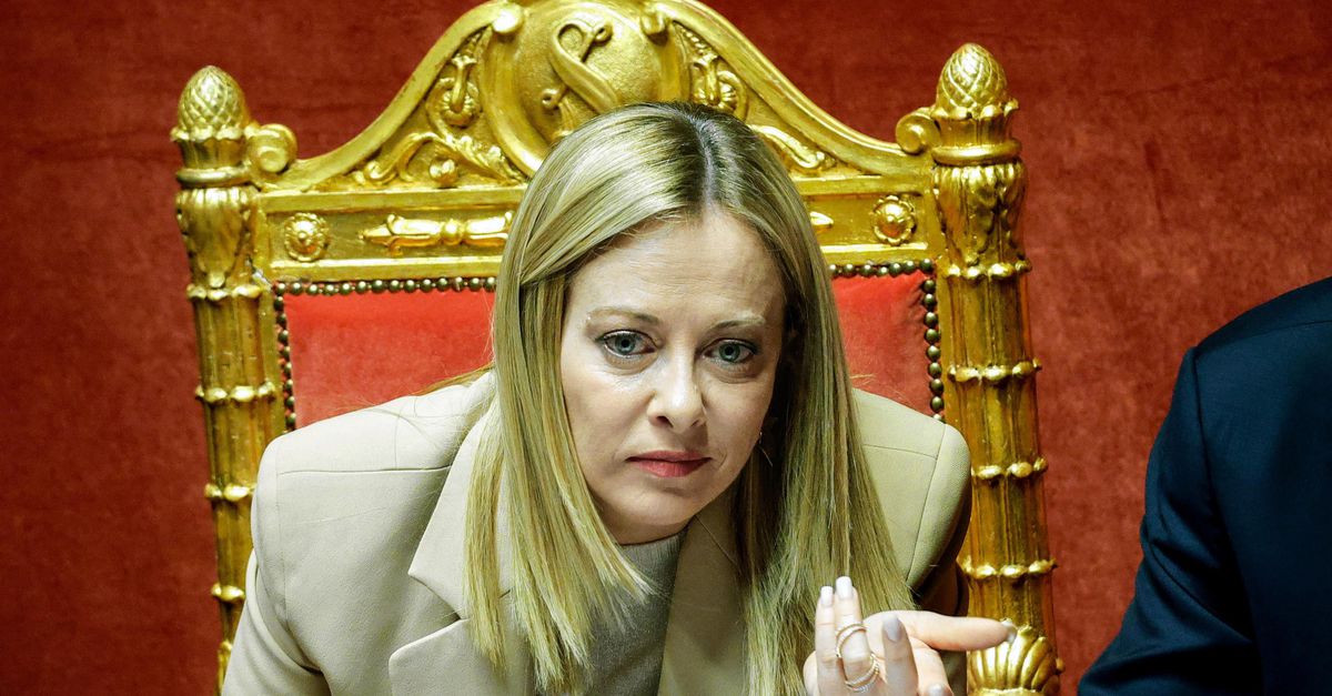 Na de afwijzing van haar plan voor een brug naar Sicilië valt Meloni de rechterlijke macht nog harder aan