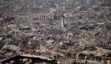 De vraag ‘vindt u dat Israël voor de wederopbouw van Gaza moet betalen?’ kost Italiaanse journalist zijn baan