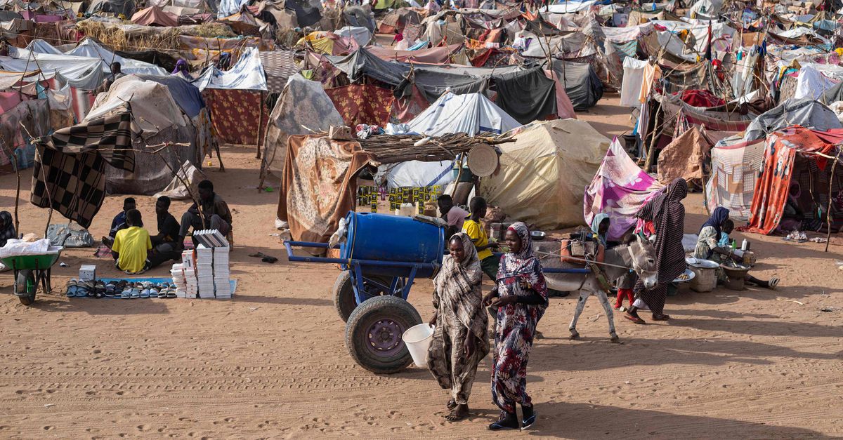 Op enkele uren van Al Fashar zoeken honderdduizenden Soedanezen een uitweg: ‘Ze willen iedereen die anders is uitroeien’
