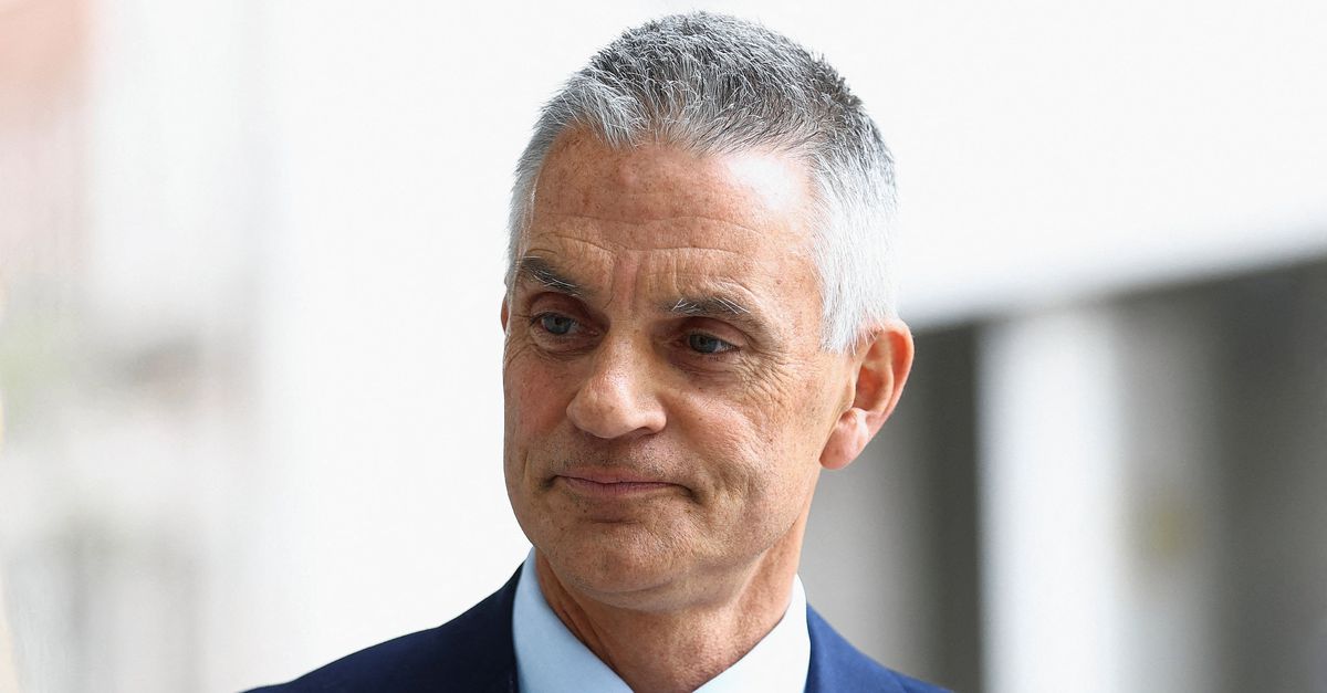 BBC-directeur Tim Davie stapt op vanwege controverse over Trump-documentaire