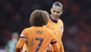 Van Dijk stapt op na interview en zegt wie hij wil treffen op WK: 'Zou top zijn'