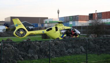 Ongeluk op kartbaan, slachtoffer komt met hoofddoek vast te zitten - Omroep West