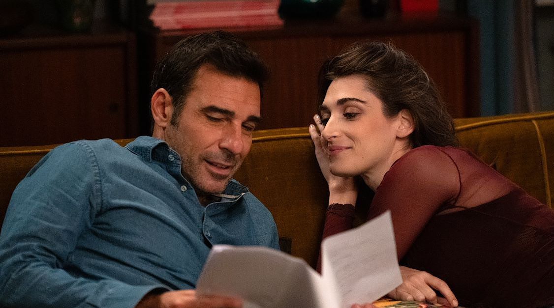 Recensie 'Follemente': daten vanuit het perspectief van de stemmen in je hoofd