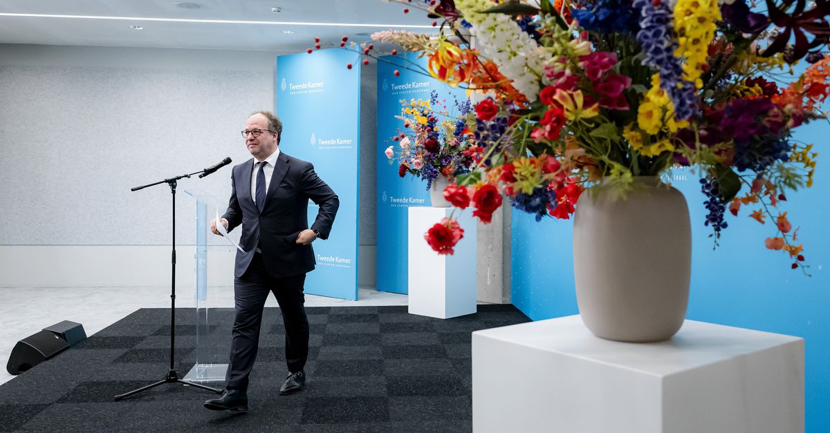 Koolmees adviseert dat D66 en CDA samen onderhandelen. Voor het eerst sinds jaren zónder de VVD