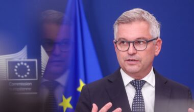 EU strooit met uitzonderingen om steun voor Migratiepact overeind te houden