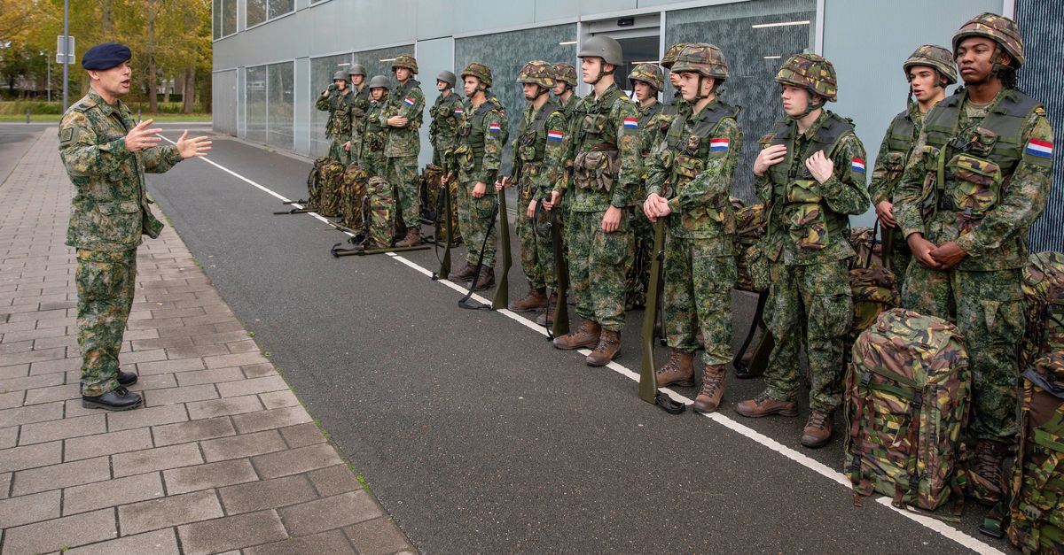 Militariseert de samenleving? Bij gebrek aan debat daarover probeert Duits onderzoek houvast te bieden