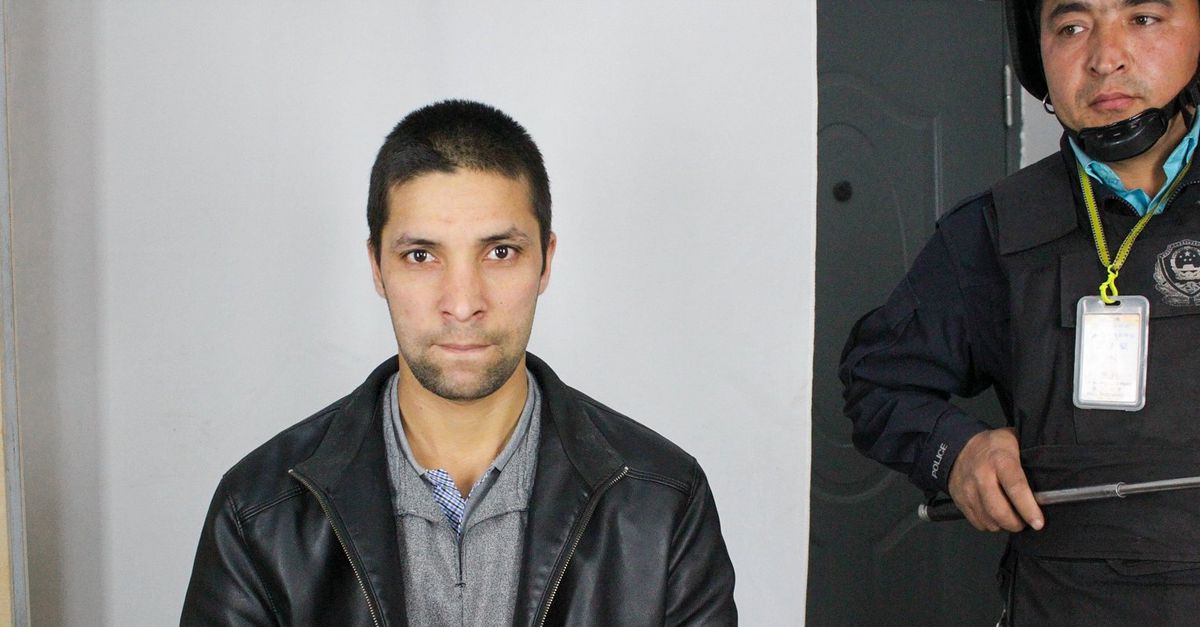 IDFA-documentaire Eyes of the Machine: In de 'kostscholen' van Xinjiang zijn doodsbange studenten geboeid aan handen en voeten