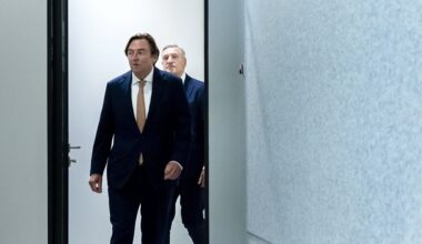 Informateur Wijers (D66) neemt uitspraken terug – Yesilgöz is benieuwd hoe informateurs ‘alsnog met open vizier’ verder willen