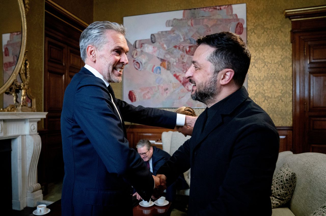 Premier Dick Schoof en Volodymyr Zelensky, president van Oekraïne, voorafgaand aan een bijeenkomst met de coalition of the willing.