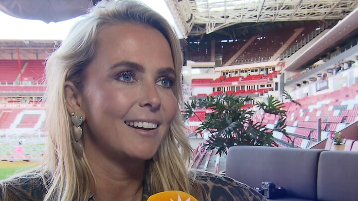Monique Smit blij met nieuwe stadionshow Bij Ons In Brabant: 'Trots dat ik er onderdeel van mag zijn' - RTL.nl