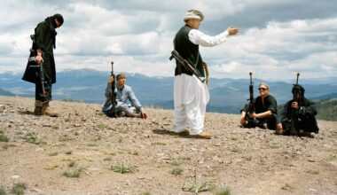 Blauwe ogen in een boerka: Amerikaanse militairen spelen de vijand (van gisteren)