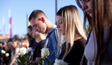 Tienduizenden Serviërs houden 16 minuten stilte om ramp met stationsdak Novi Sad