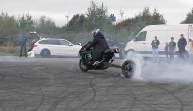 Politie Amsterdam krijgt illegale straatraces havengebied niet onder controle