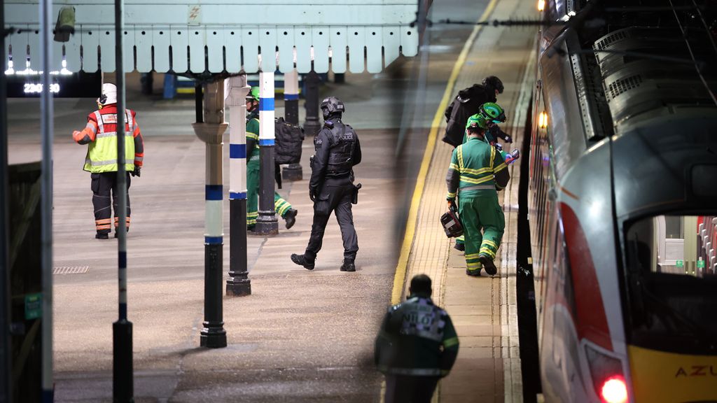 Passagiers levensgevaarlijk gewond bij mesaanval in Britse trein, twee aanhoudingen