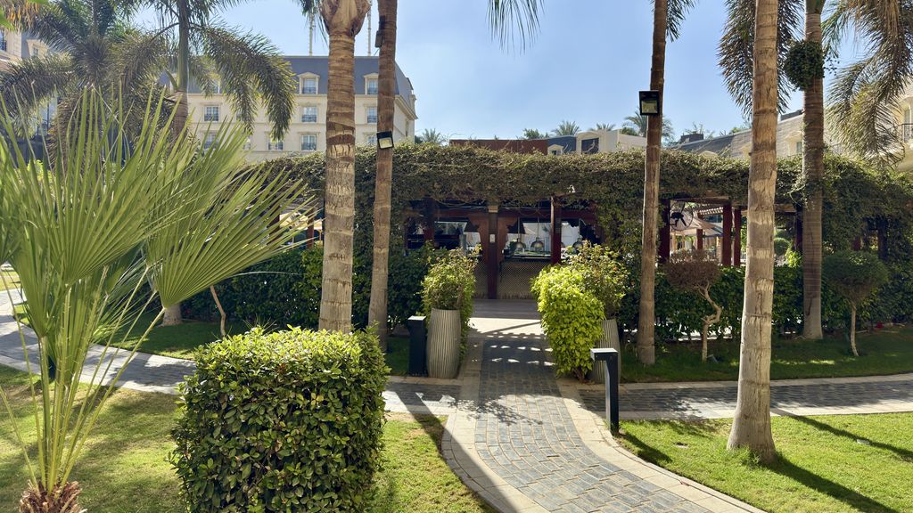 Voor terreur veroordeelde Palestijnen na vrijlating tussen badgasten in Egypte