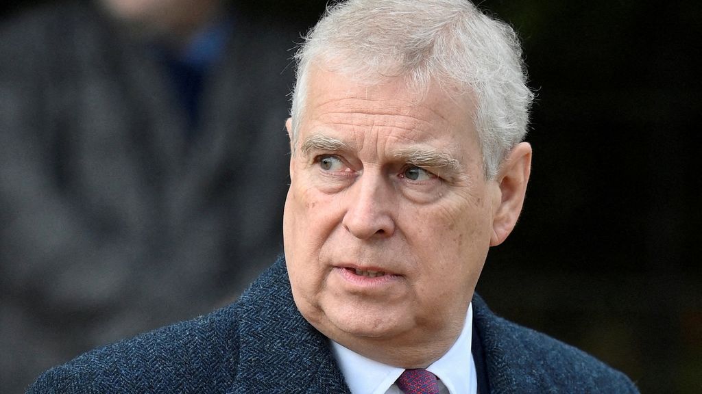 Koning Charles neemt broer Andrew ook laatste militaire titel af