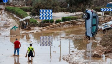 President van Spaanse regio Valencia stapt jaar na overstromingen op
