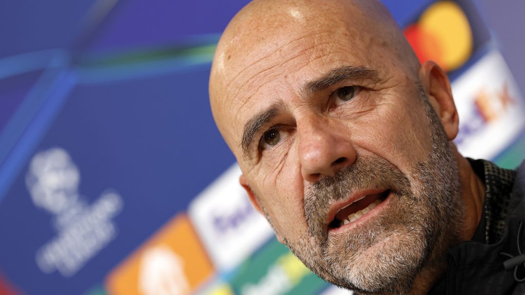 PSV-trainer Bosz voorspelt spektakel tegen Olympiakos: 'Zet je televisie aan'