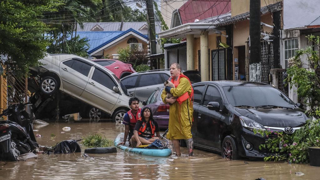 Tientallen doden door orkaan Kalmaegi in Filipijnen