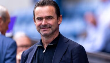 'Ajax overweegt serieus Overmars terug te halen'