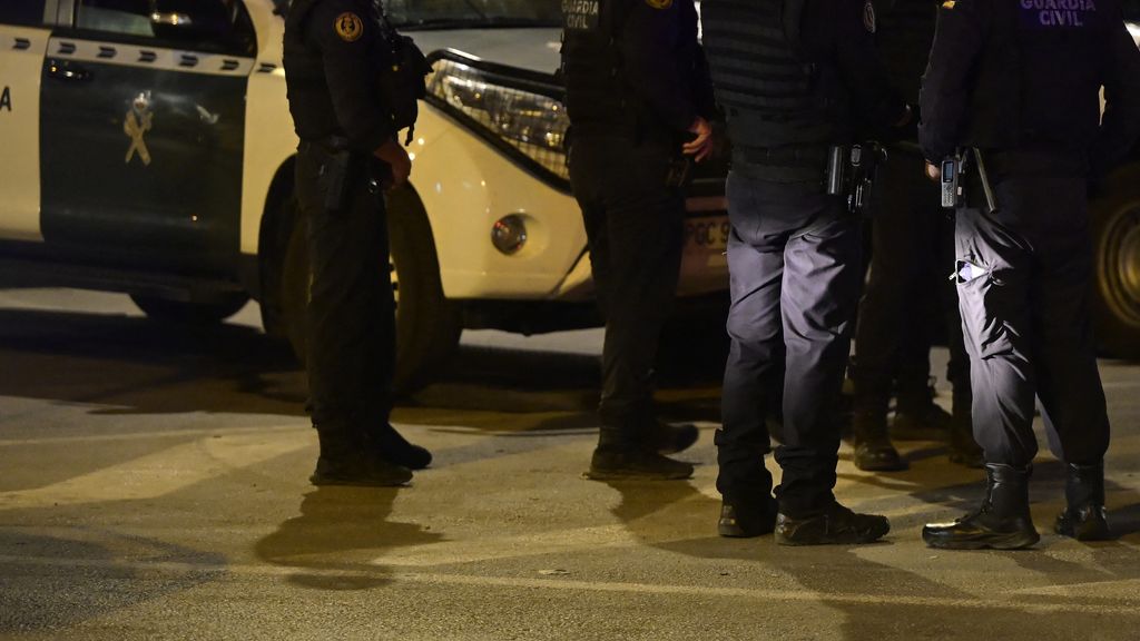 Vijftal in Spanje vast op verdenking verkopen meisje (14) voor geld en whiskey