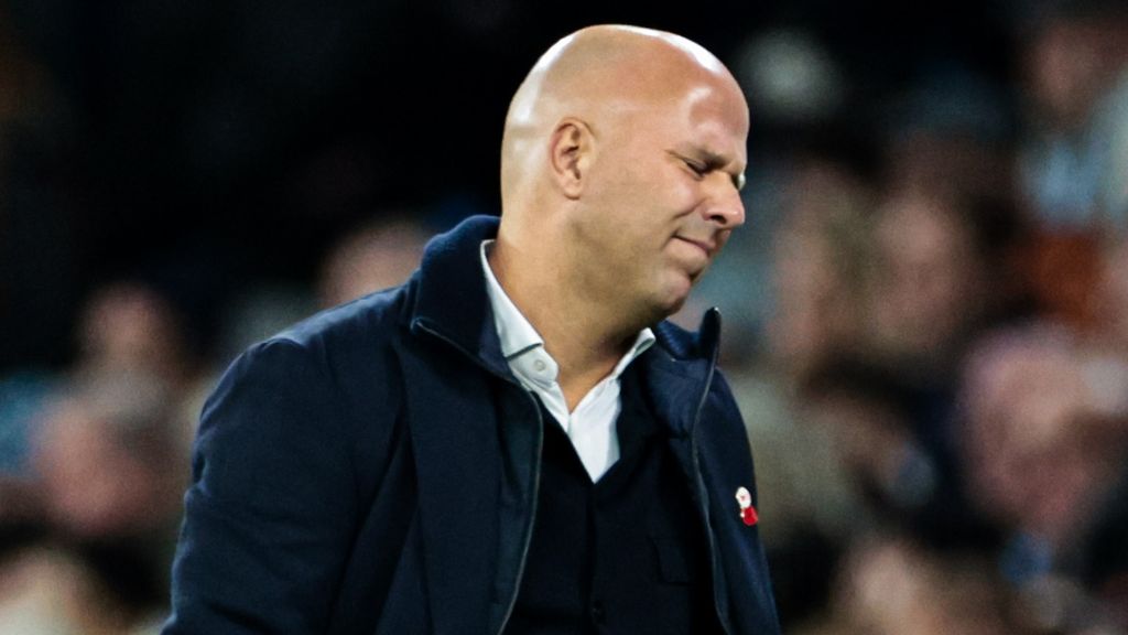 Liverpool kansloos in topper tegen Man City, ploeg van Slot zakt naar achtste plek