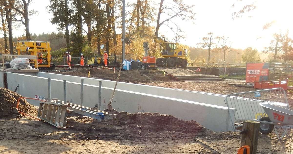 Veetunnels onder het spoor liggen er in